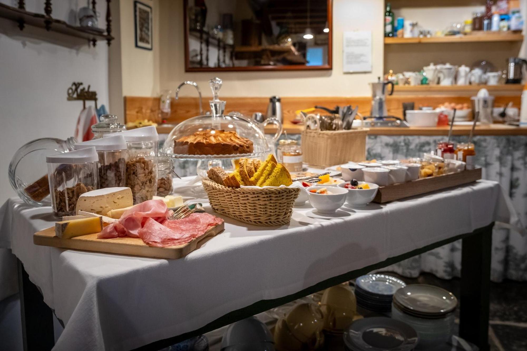 Casa Lumaca Bed & Breakfast Tremezzo Luaran gambar